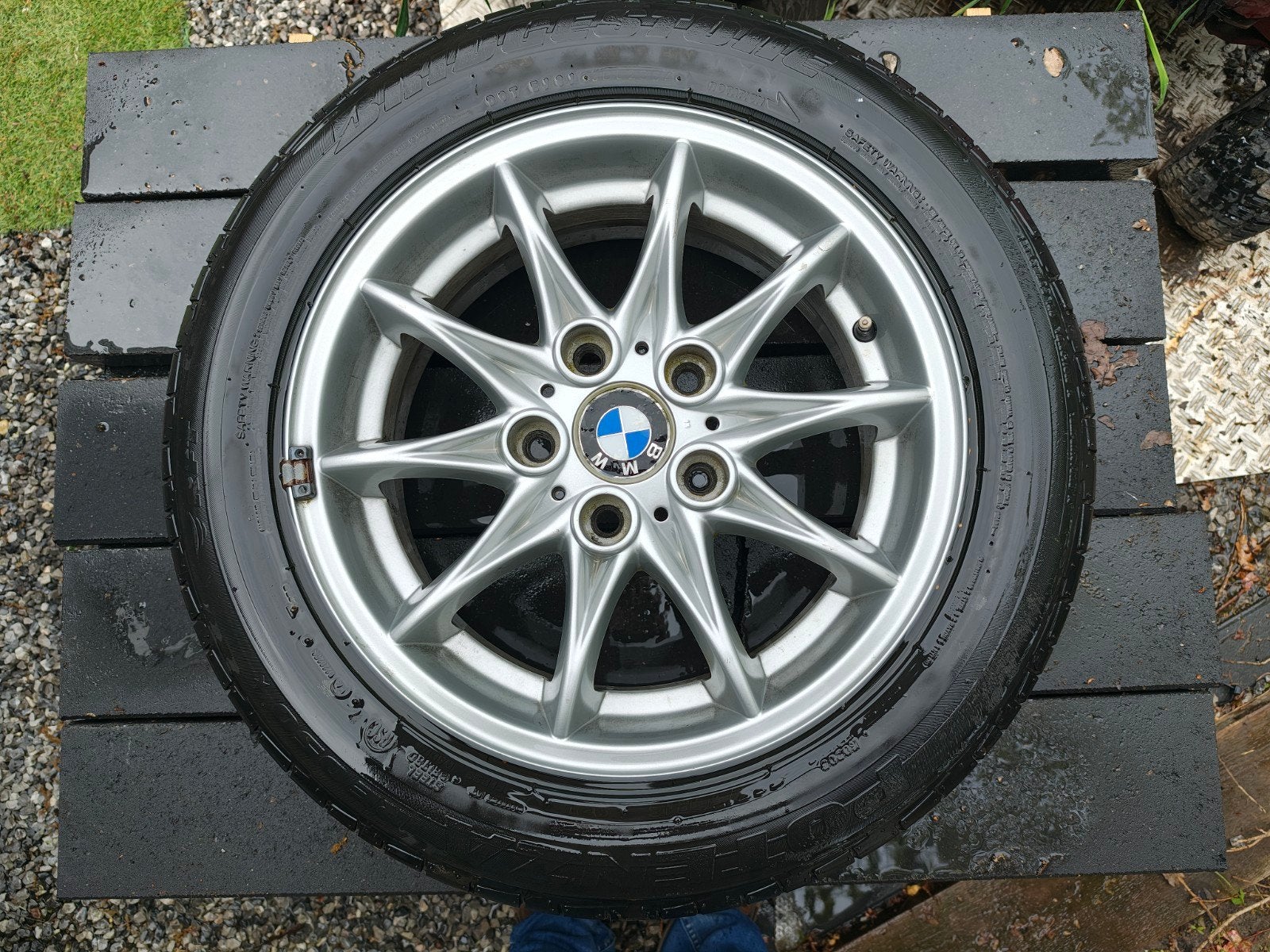 BMW Z4 velgen met Bridgestone 225/50 R16, Ophalen
