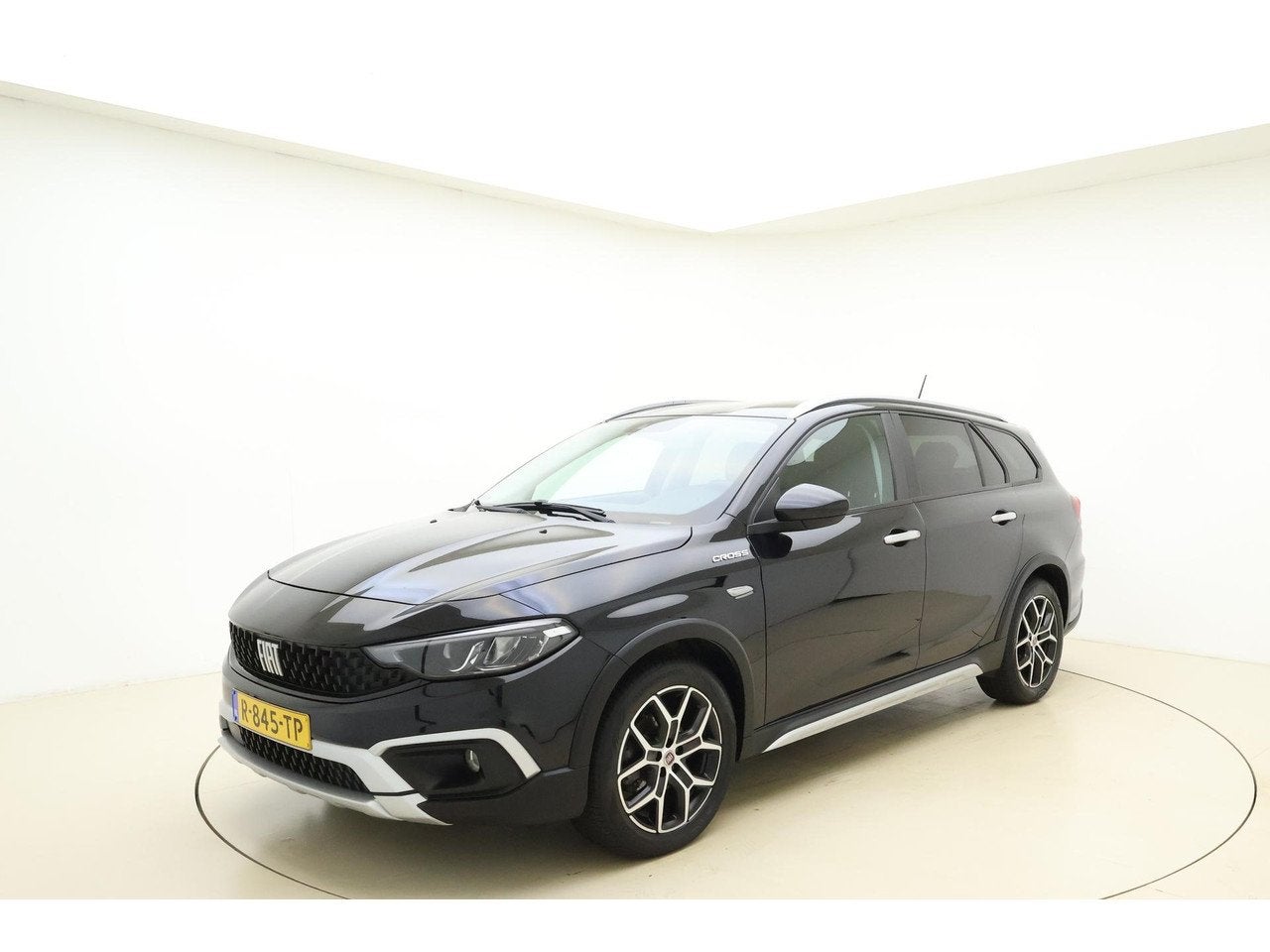Fiat Tipo Stationwagon Cross 1.5 Hybrid Automaat | Navigatie, Auto's, Fiat, Gebruikt, 4 cilinders, Zwart, Origineel Nederlands
