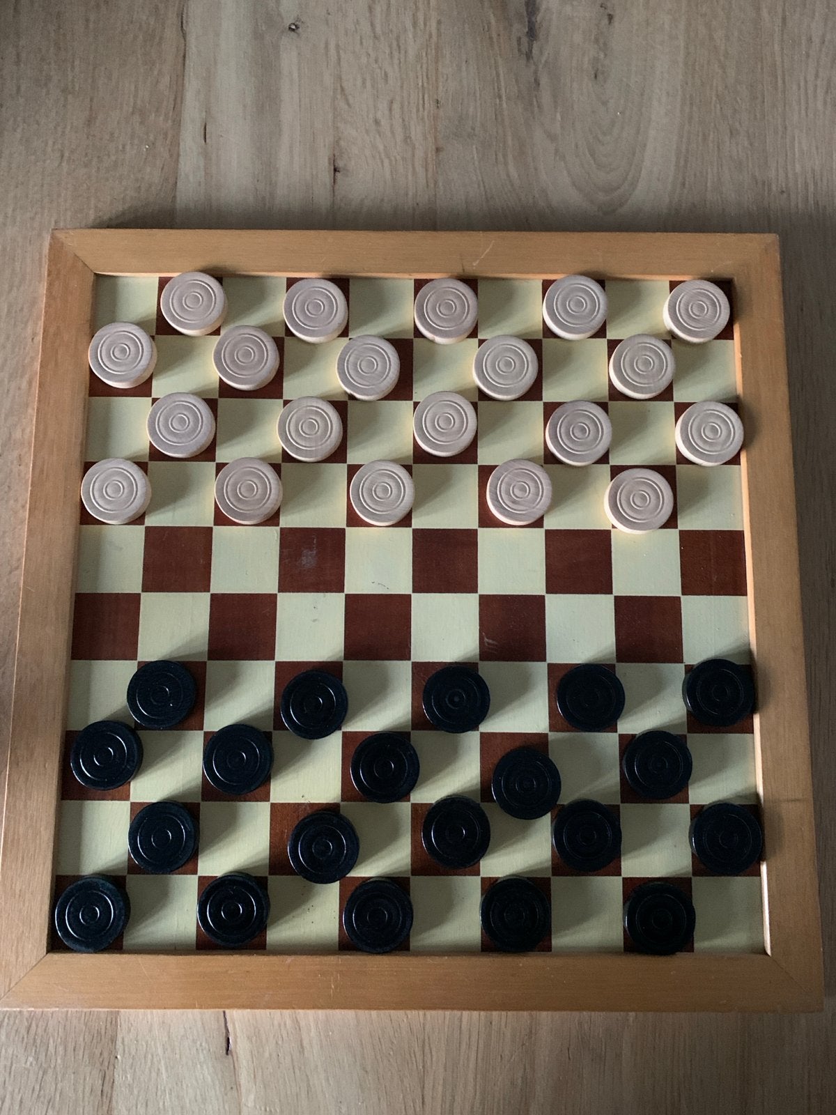 Homas Regina Damstenen - Zo goed als nieuw in houten doosje, Een of twee spelers, Ophalen of Verzenden, Zo goed als nieuw