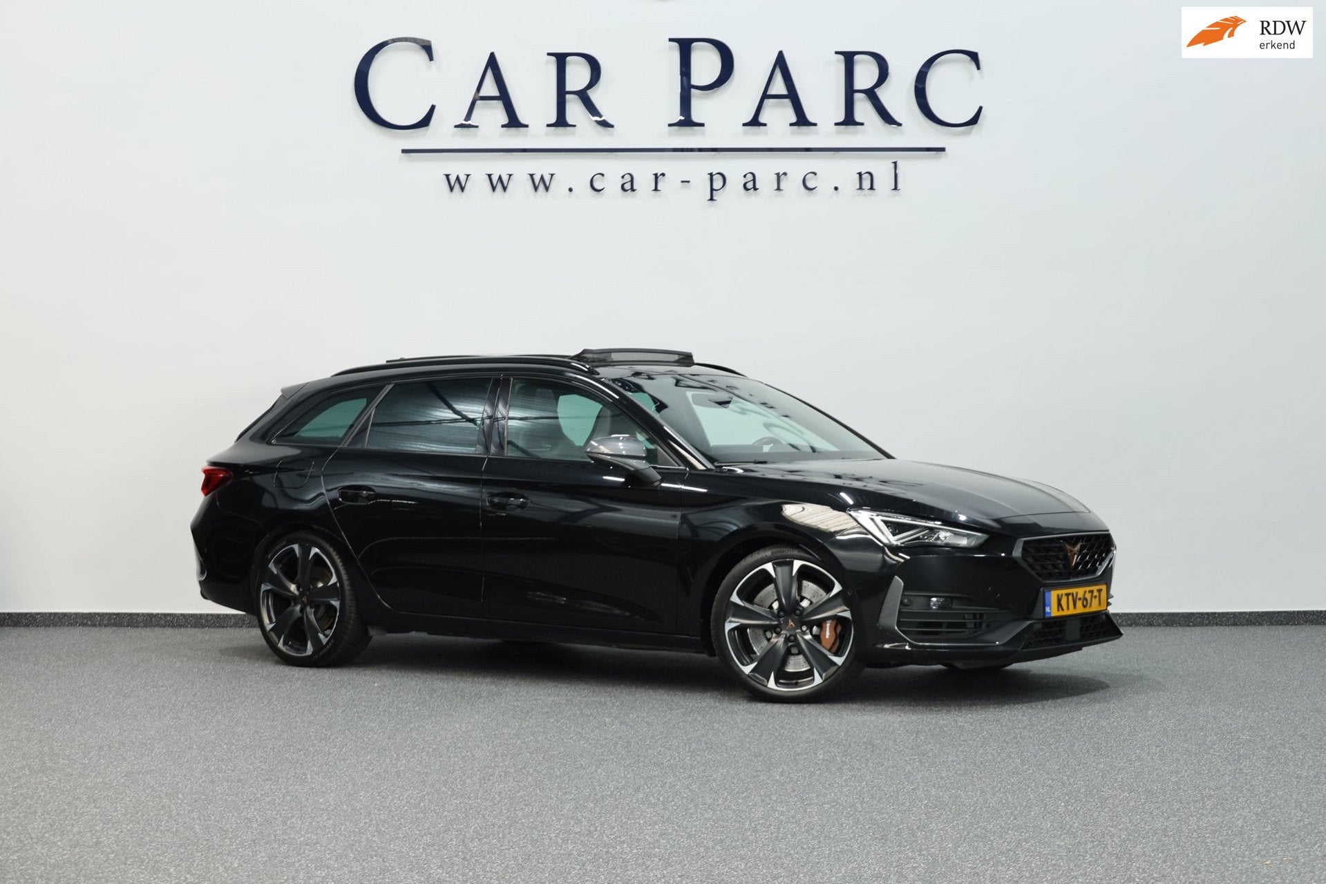 Cupra CUPRA Leon SP 2.0 TSI VZ 4Drive 310+PK LED/BREMBO/VIRT, Auto's, Automaat, Dealer onderhouden, 15 km/l, Gebruikt
