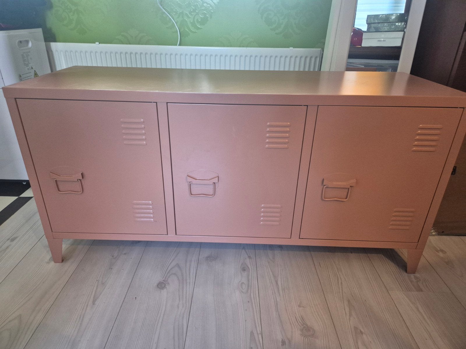 Mooi metalen locker kastje roze 120x60x40, Ophalen, 100 tot 150 cm, Zo goed als nieuw, Metaal