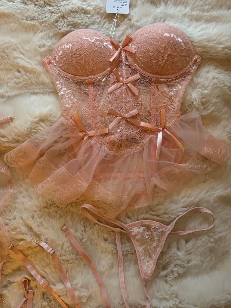100% New Sexy Roze Kanten Babydoll Set met String, Ophalen of Verzenden, Roze, Nachtkleding