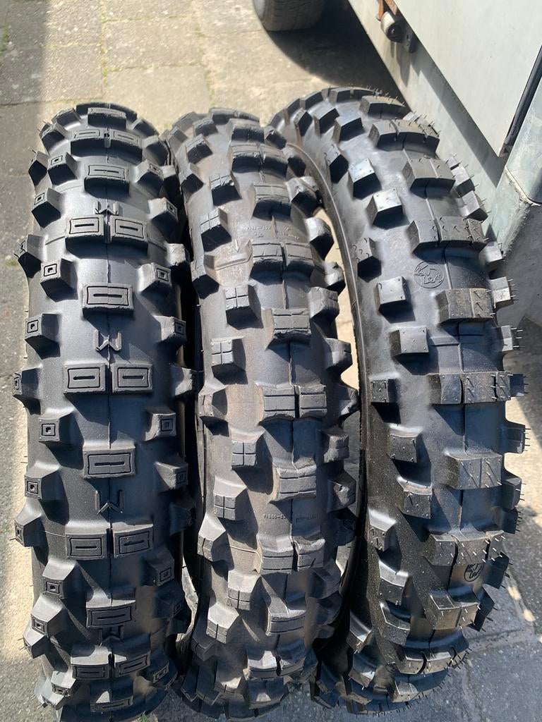 18 inch enduro banden 120 breed Michelin, Motoren, Ophalen