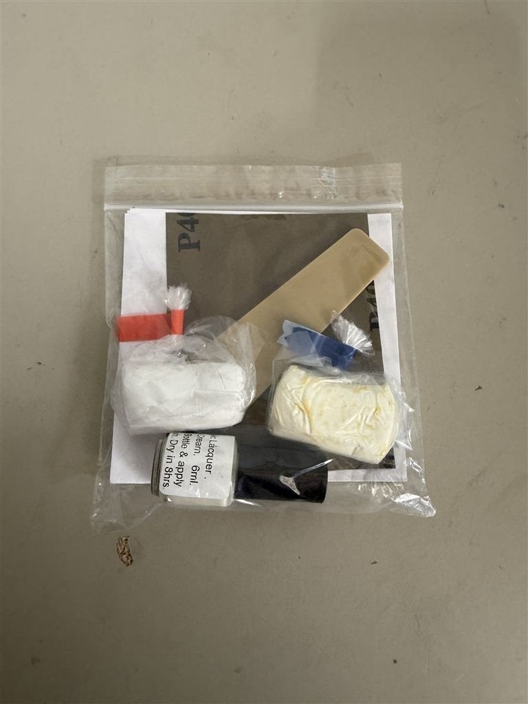 Cremekleurige epoxy reparatiekit voor marmeren werkbladen -, Ophalen of Verzenden, Nieuw