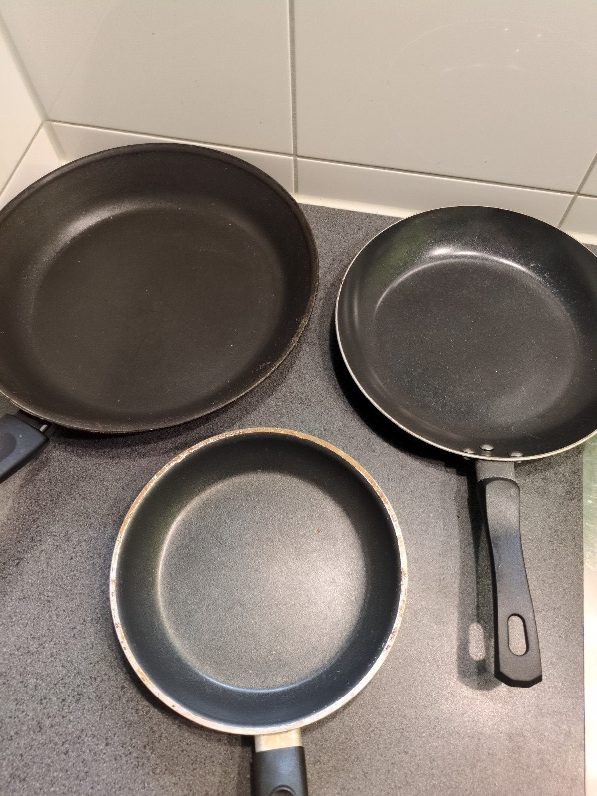 Pannenset: 3 gebruikte koekenpannen van IKEA, Gebruikt, Aluminium, Pannenset, Ophalen of Verzenden