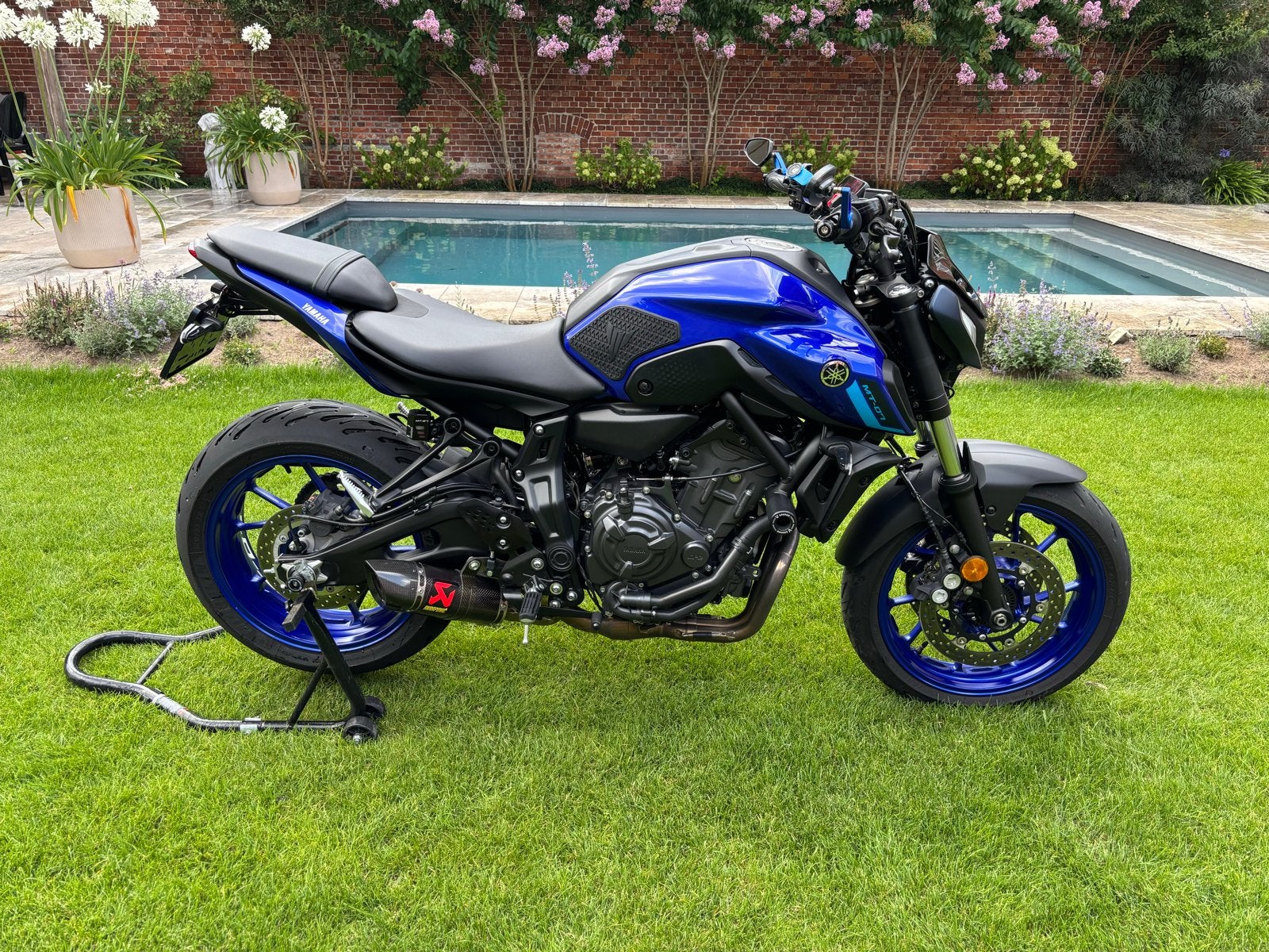 Yamaha MT-07 35kW Sportieve Naked Bike met Akrapovic uitlaat, Ophalen, Zo goed als nieuw