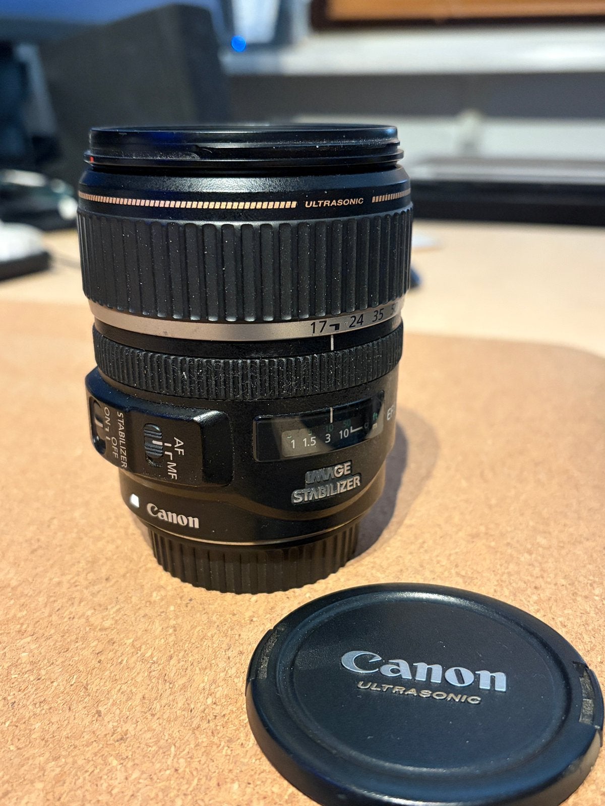 Canon EF-s 17-85mm IS USM, Ophalen of Verzenden, Zo goed als nieuw, Standaardlens