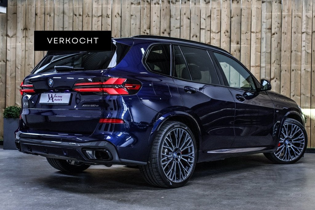 BMW X5 XDrive50e M-Sport Pro *Sky-Lounge*B&W*Soft-Close*Mass, Gebruikt, X5, 2395 kg, Blauw