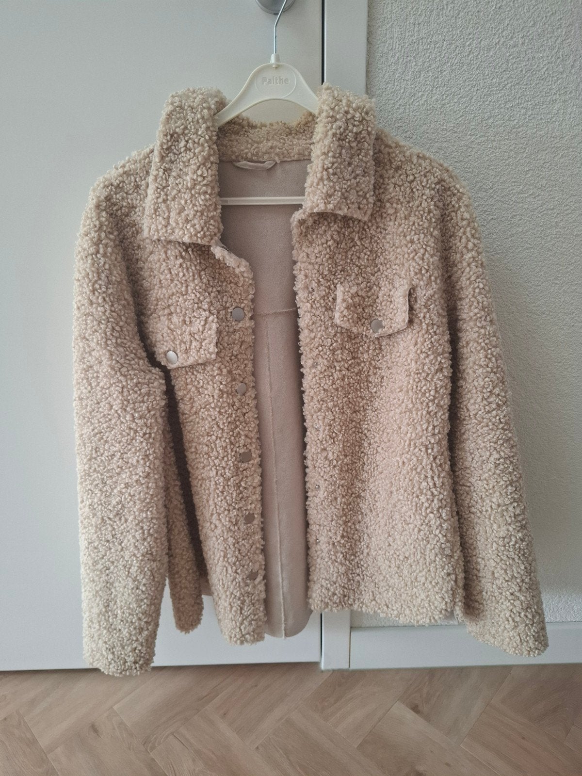 Lammy coat maat 40, Kleding | Dames, Ophalen, Gedragen, Maat 38/40 (M), Beige