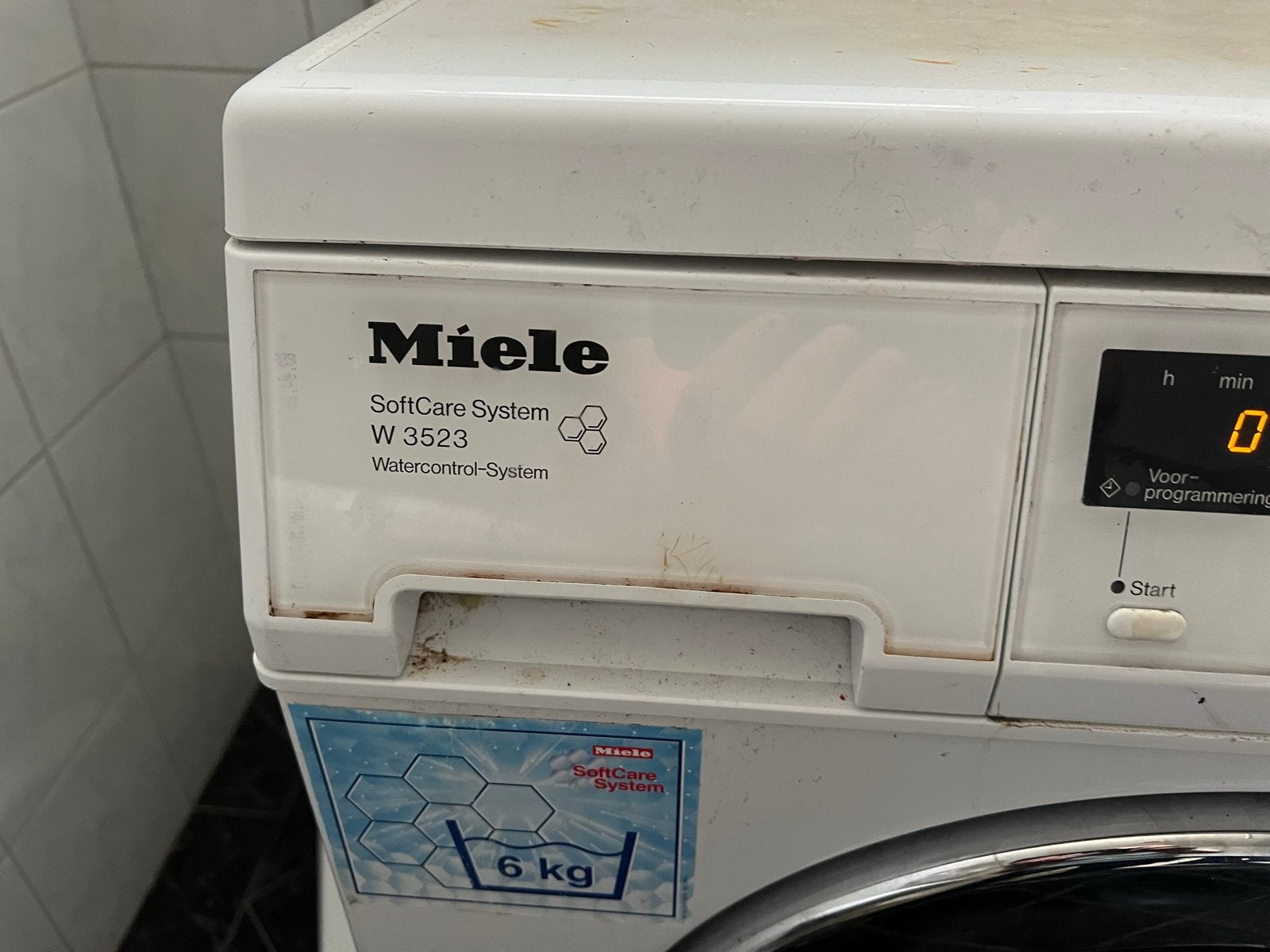 Miele W 3523 SoftCare System Wasmachine 6 kg, Ophalen, 1200 tot 1600 toeren, Gebruikt, 4 tot 6 kg