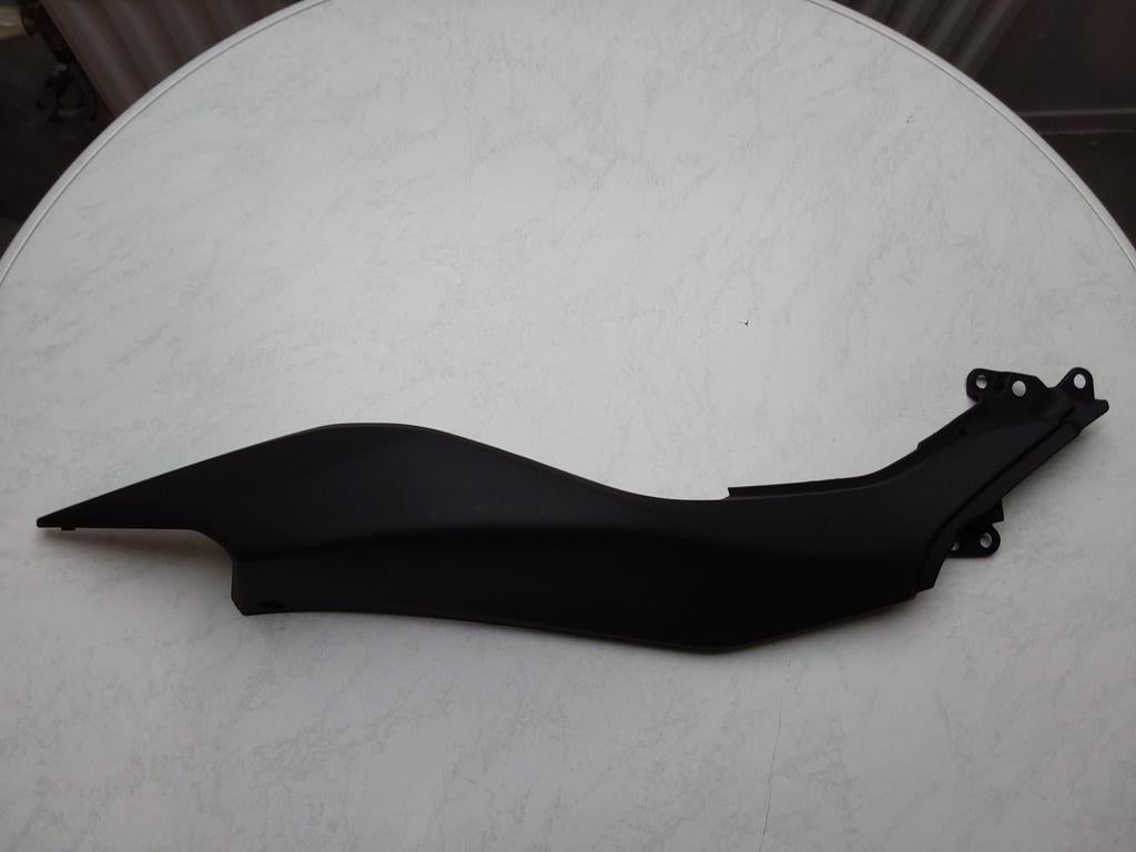 Kawasaki ninja 500 2024 tail fairing (right), Motoren, Ophalen, Nieuw