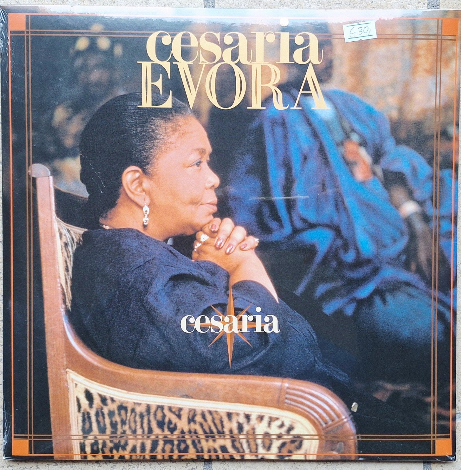 Cesaria Evora - Cesaria (2-LP), LP, Ophalen of Verzenden, Gatefold hoes, 12 inch