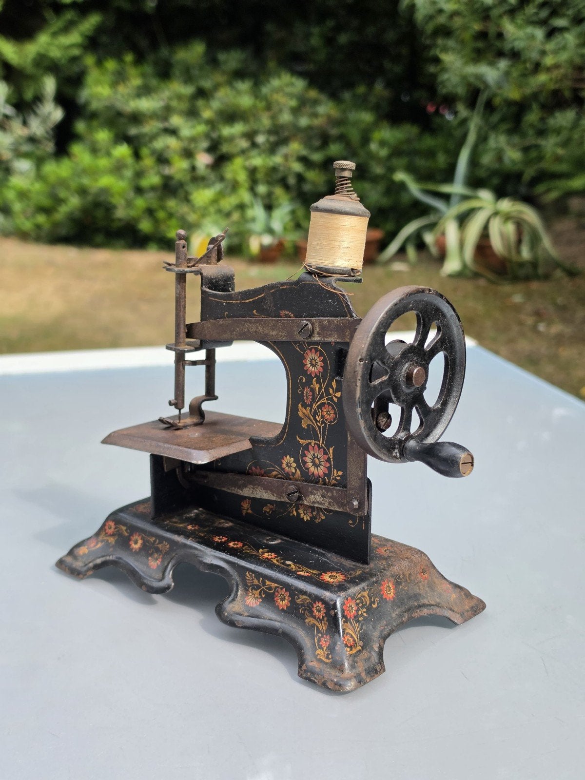 Antiek speelgoed Muller oude kinder naaimachine, Antiek en Kunst, Antiek | Naaimachines, Ophalen of Verzenden