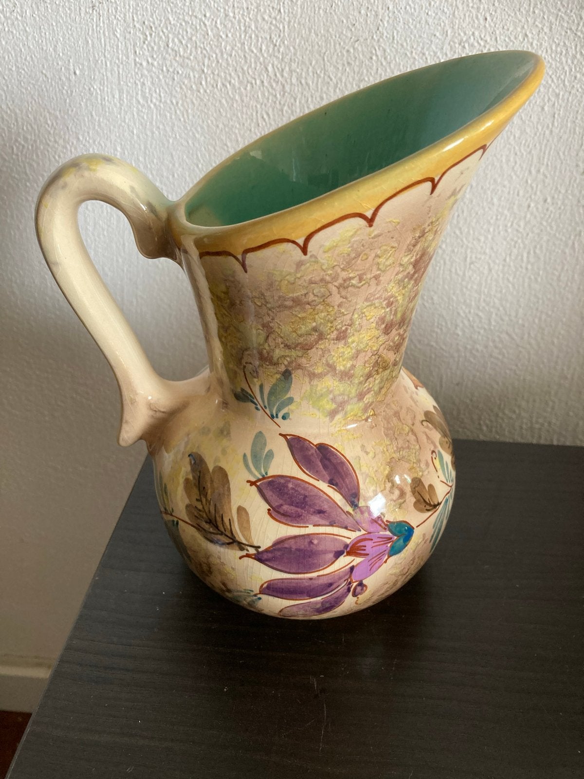 Gouds plateel Flora PZH handbeschilderd bloemen decor kan, Antiek en Kunst, Antiek | Vazen, Ophalen of Verzenden