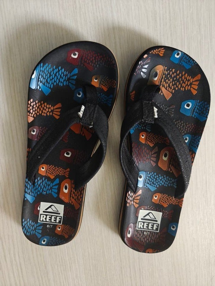 Reef slippers kindermaat mt 6/7, Ophalen of Verzenden, Overige typen