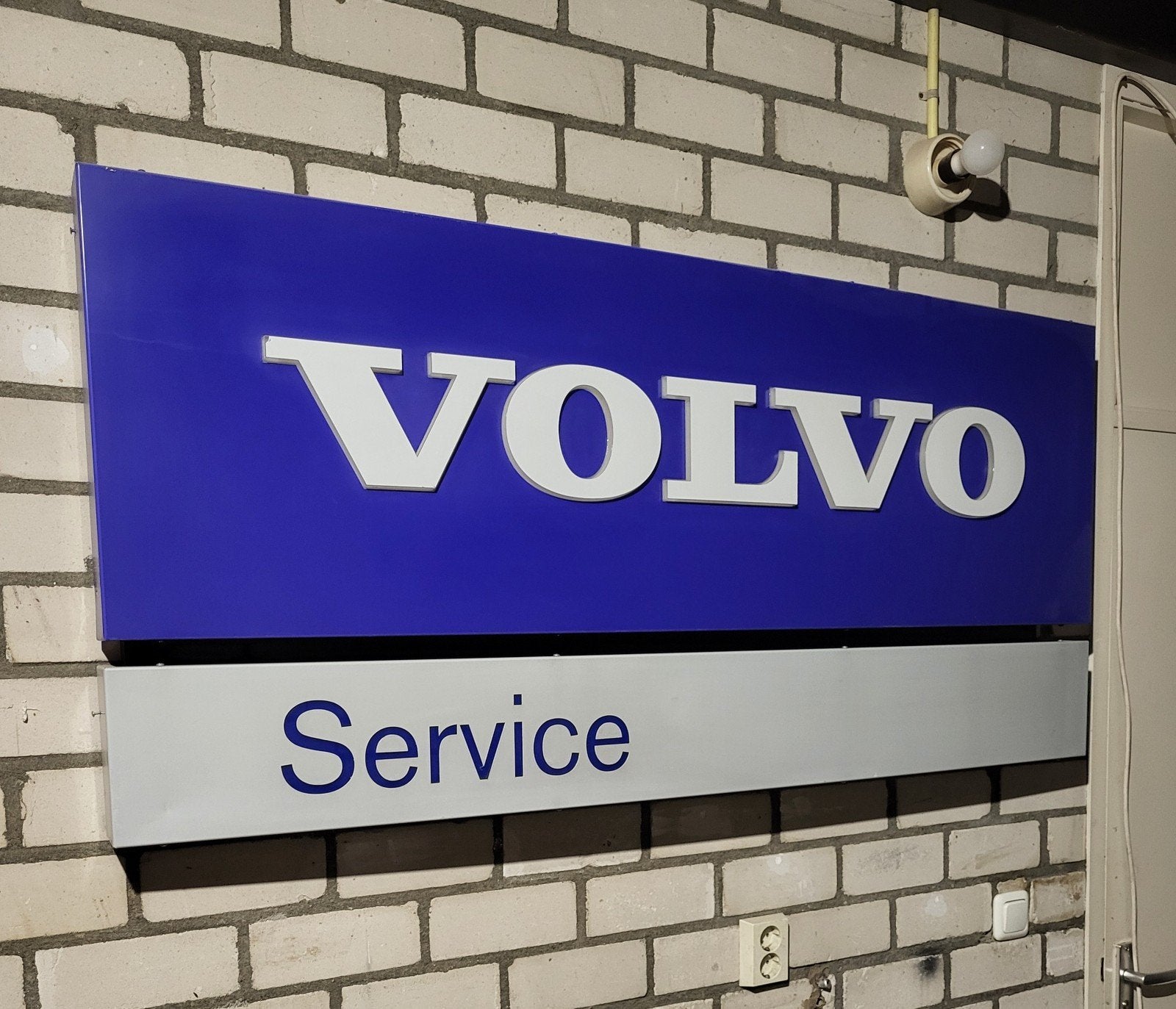 Unieke Volvo Service lichtbak, Verzamelen, Automerken, Motoren en Formule 1, Ophalen, Auto's