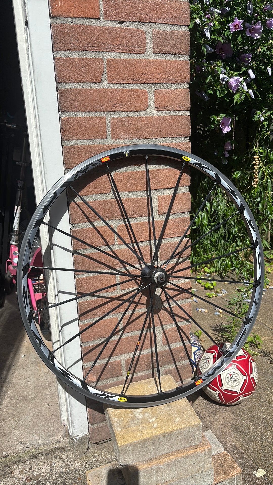 Mavic Aksium voorwiel 28 inch, Fietsen en Brommers, Fietsonderdelen, Ophalen, Zo goed als nieuw, Racefiets
