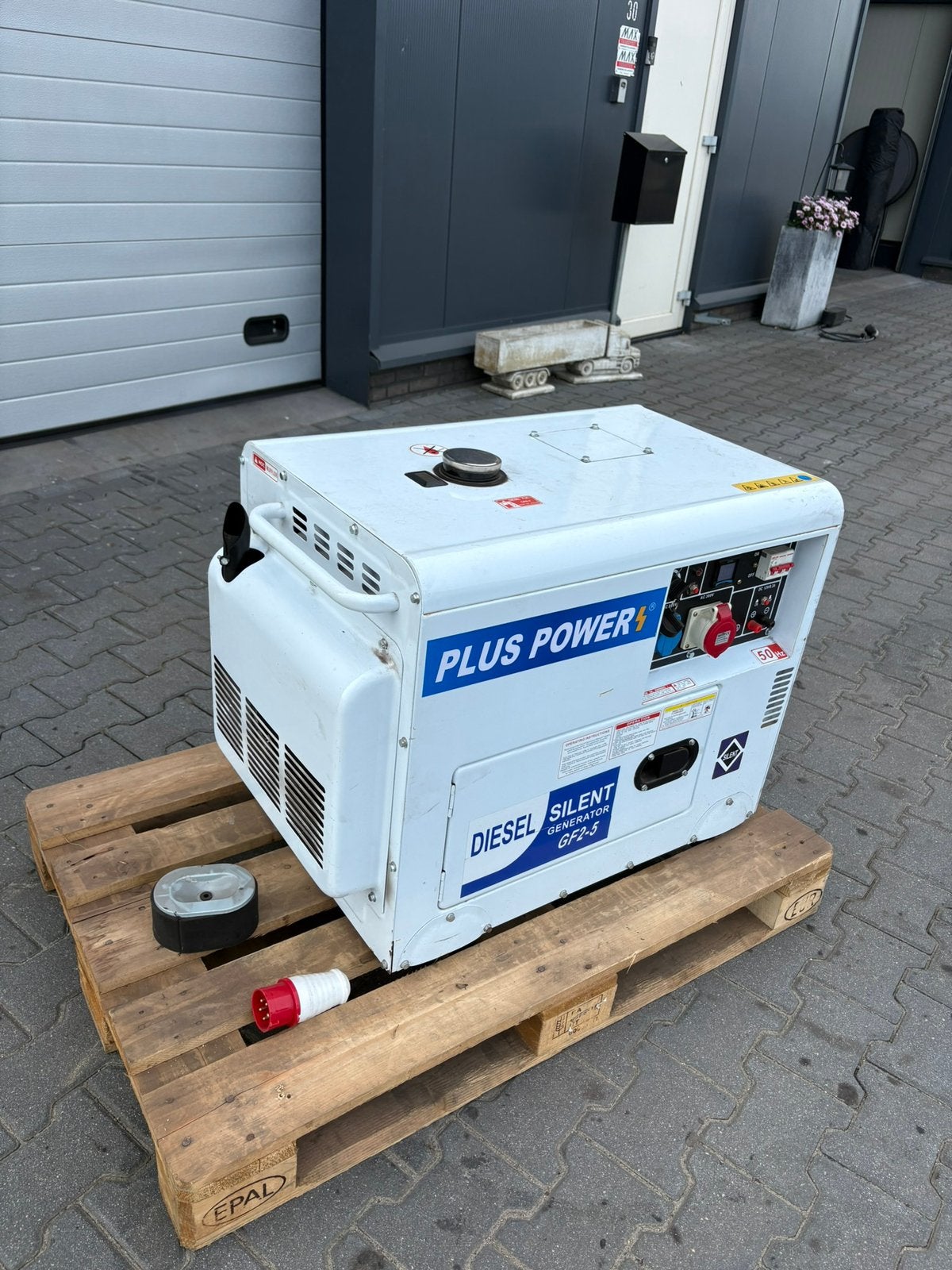 Aggregaat 7kva diesel silent, Ophalen, Dieselolie, Geluidgedempt, Nieuw