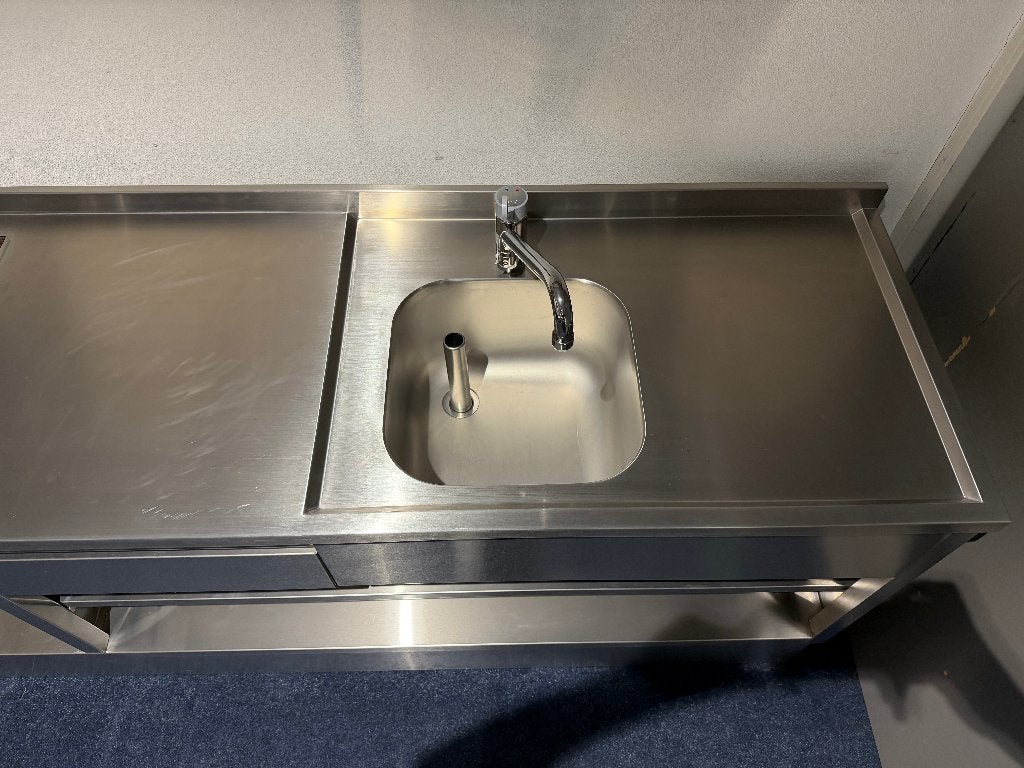 Spoelwerktafel 2800x650x900 mm (SHOWROOMMODEL), Zakelijke goederen, Ophalen of Verzenden, Nieuw zonder verpakking, Meubilair