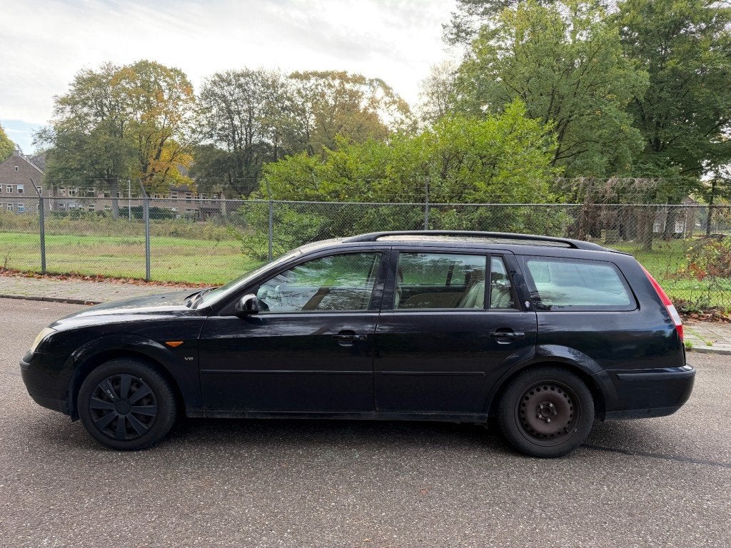 Ford MONDEO 2.5 V6 - 170 pk. GHIA - 2001 - 5 bak., Mondeo, Leder, Handgeschakeld, 170 pk