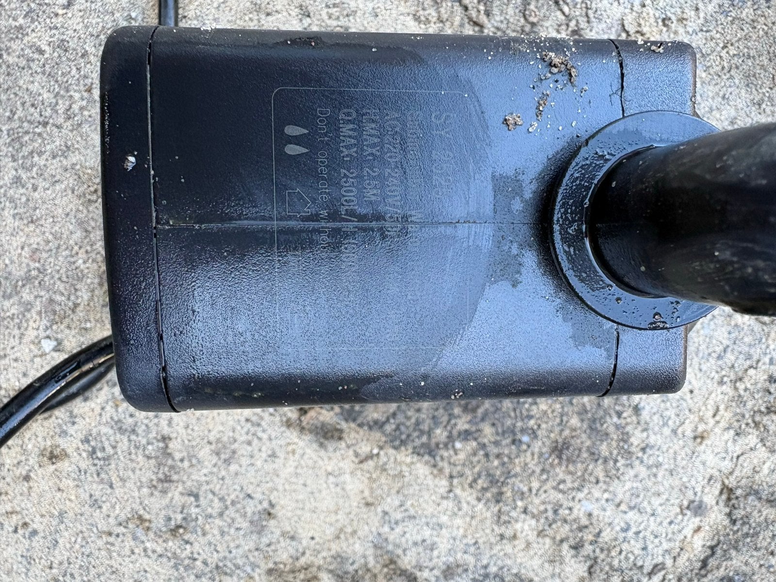 Nieuwe Vijverpomp met filterbak - Te klein gekocht, Tuin en Terras, Ophalen, Zo goed als nieuw, Vijverpomp