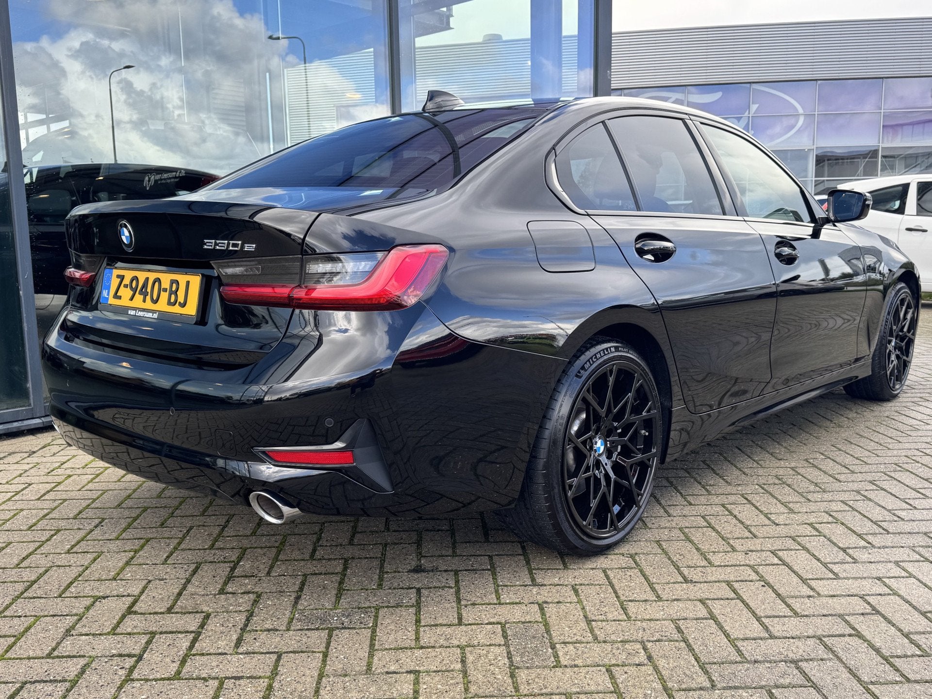 BMW 3-serie 330e Sport Line | Business Professional | Live C, Auto's, 1998 cc, Achterwielaandrijving, Gebruikt, Zwart