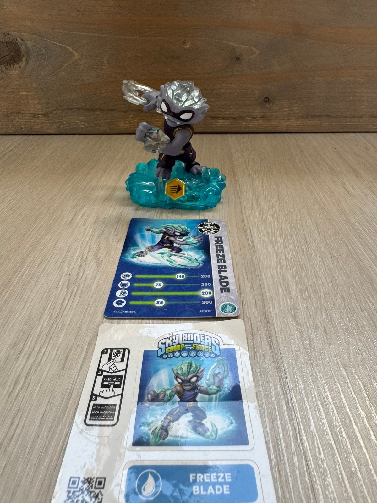 Skylanders SWAP Force Freeze Blade + originele kaart, Avontuur en Actie, 2 spelers, Ophalen of Verzenden, Zo goed als nieuw