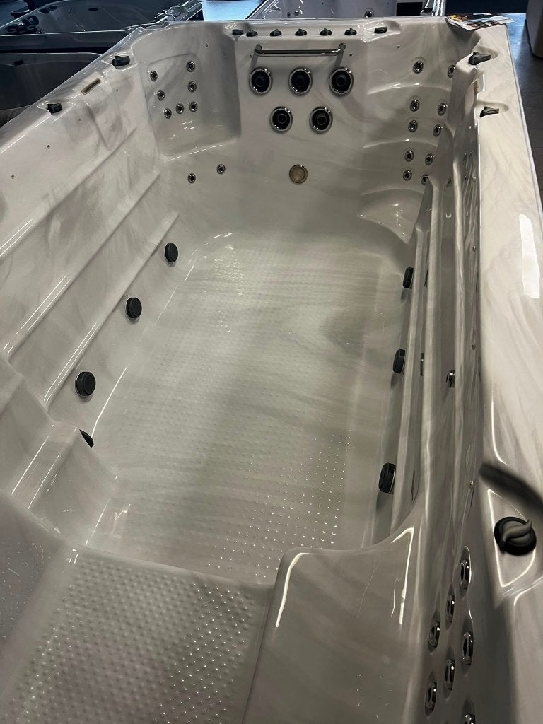 LUXE ZWEMSPA 5 METER-73 JETS VAN €16.995 VOOR €12.995, Tuin en Terras, Bubbelbaden en Hottubs, Ophalen, Zo goed als nieuw, Afdekzeil