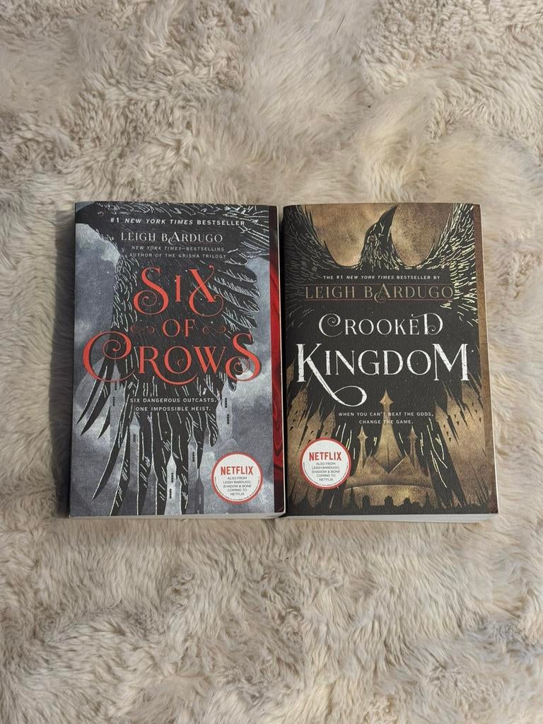Six of Crows & Crooked Kingdom Engels (duology), Boeken, Ophalen of Verzenden, Zo goed als nieuw