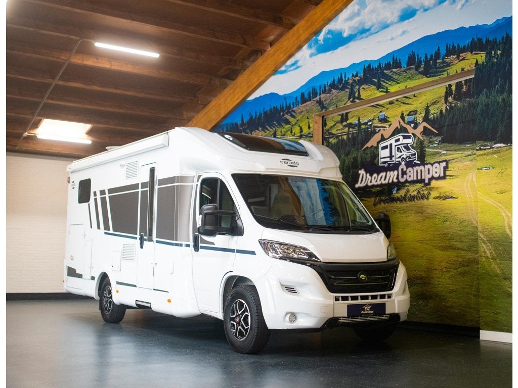 Prachtige Carado T447 met automaat uit 2024!, Automaat, Koelkast, Ringverwarming, Fiat