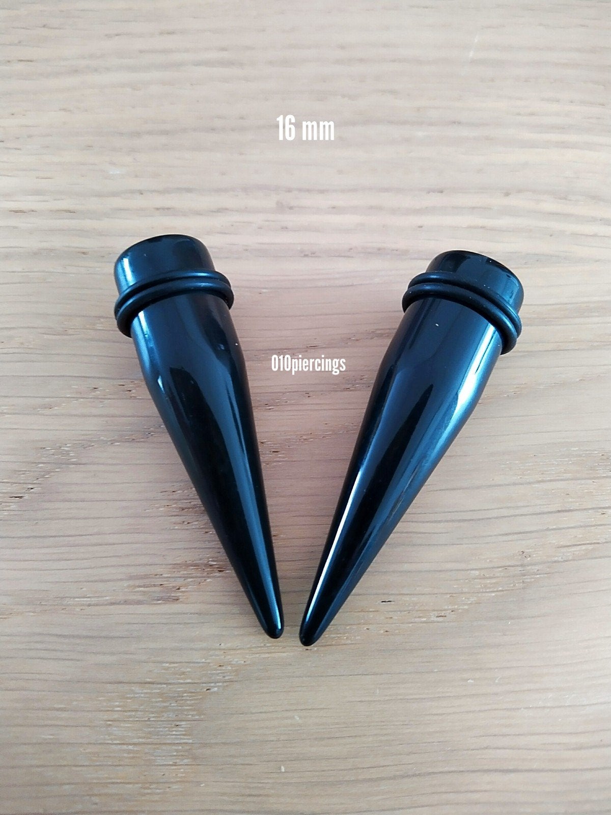 Nieuwe expanders, rekstaafjes. Acryl. Zwart. 14 Mm., Sieraden, Tassen en Uiterlijk, Piercings, Ophalen of Verzenden, Zo goed als nieuw