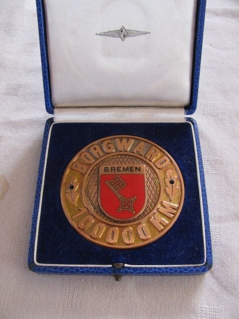 8 BORGWARD BREMEN 100.000 km badge, Ophalen of Verzenden, Gebruikt, Auto's