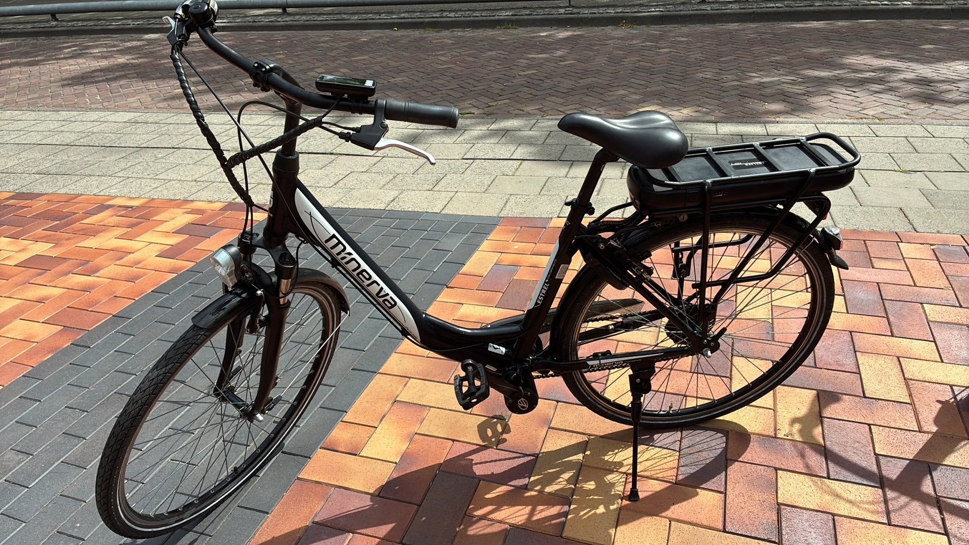 Een Minerva elektrische fiets., Fietsen en Brommers, Elektrische fietsen, Ophalen, Zo goed als nieuw, Overige merken