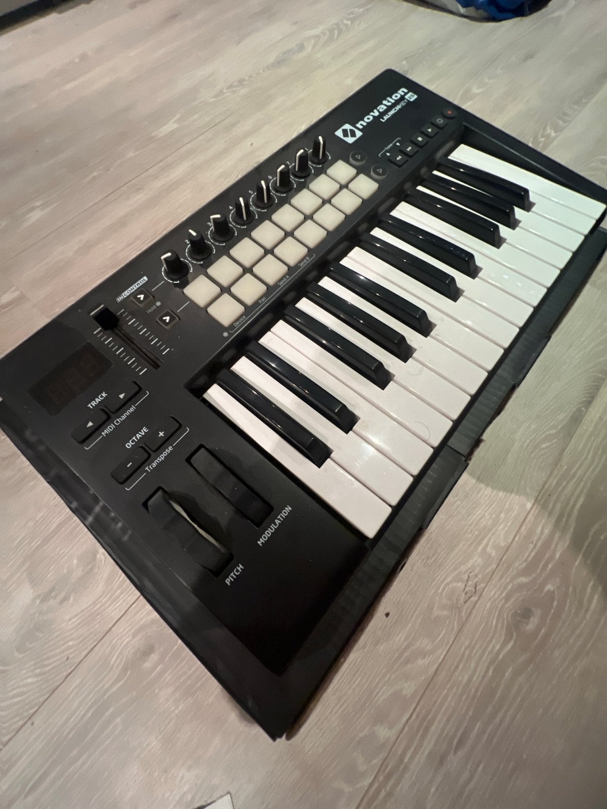 Novation Launchkey 25 MIDI | VANDAAG OPHALEN = MOOIE PRIJS, Muziek en Instrumenten, Ophalen, Novation, Overige aantallen, Zo goed als nieuw