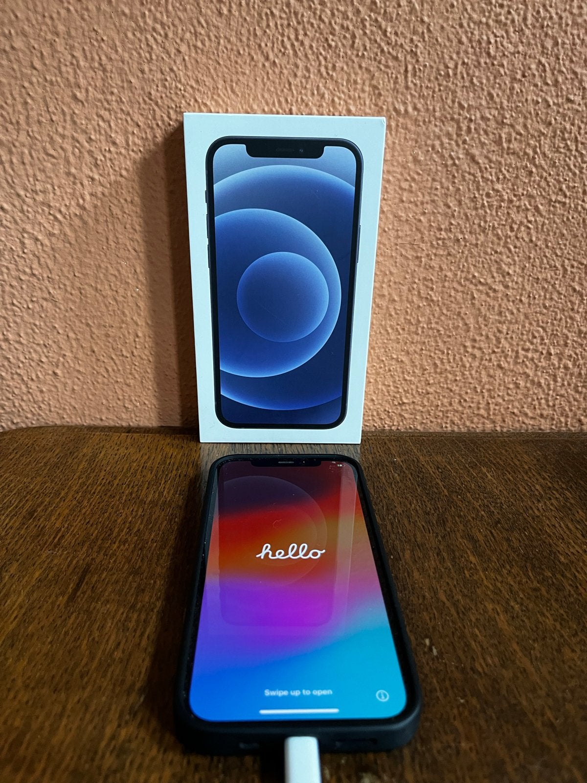 Apple iPhone 12 - 128 GB - Zwart met doos en hoesje, Ophalen, 128 GB, Zwart, Zo goed als nieuw