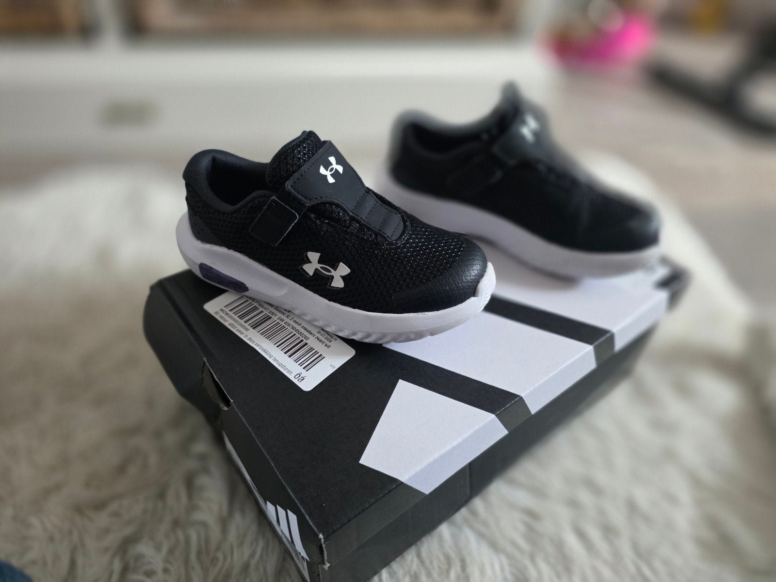under armour Schoenen Gympen Klittenband  maat 27, Verzenden, Jongen of Meisje, Schoenen, Zo goed als nieuw