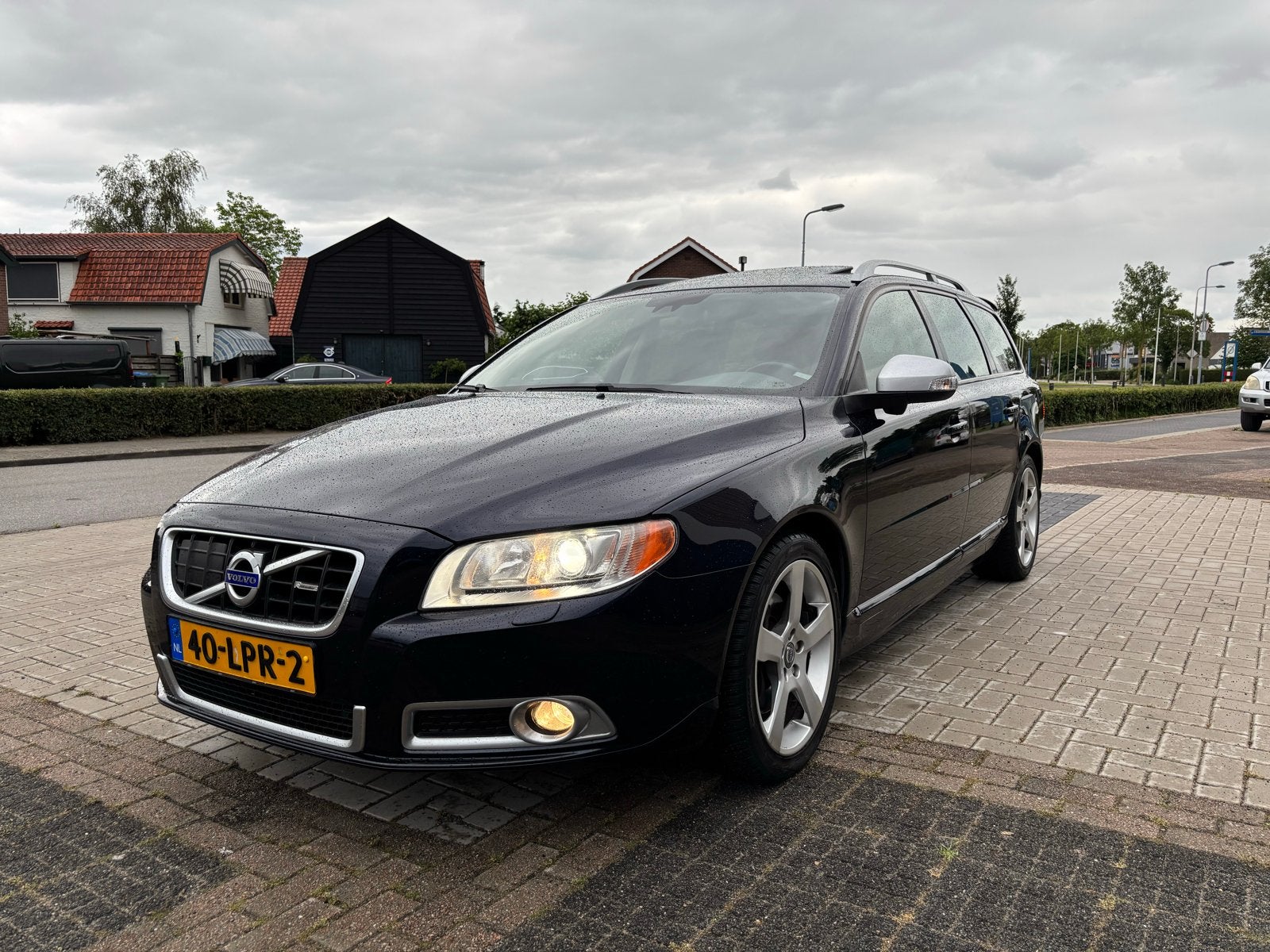 Volvo V70 3.0 T6 AWD AUT 2010 R-Design, Auto's, Volvo, Automaat, Euro 5, 2000 kg, Blauw