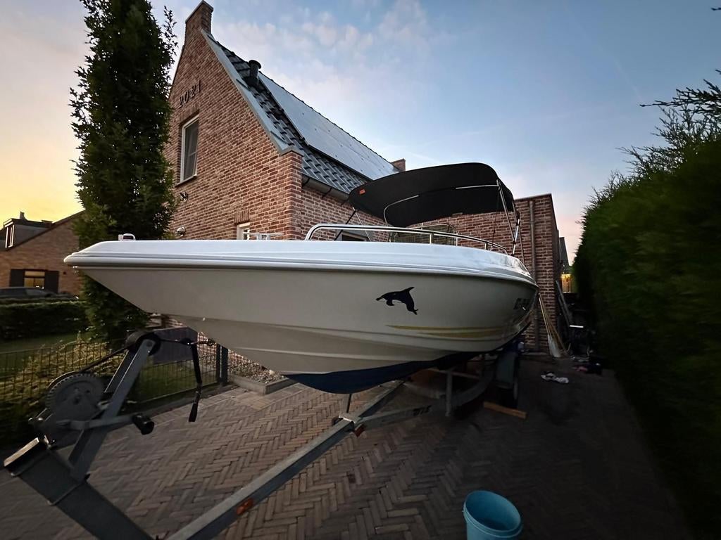 Quiksilver 500 Commander, 60PK, trailer, nieuwstaat, Watersport en Boten, Ophalen, Zo goed als nieuw, 3 tot 6 meter, Buitenboordmotor