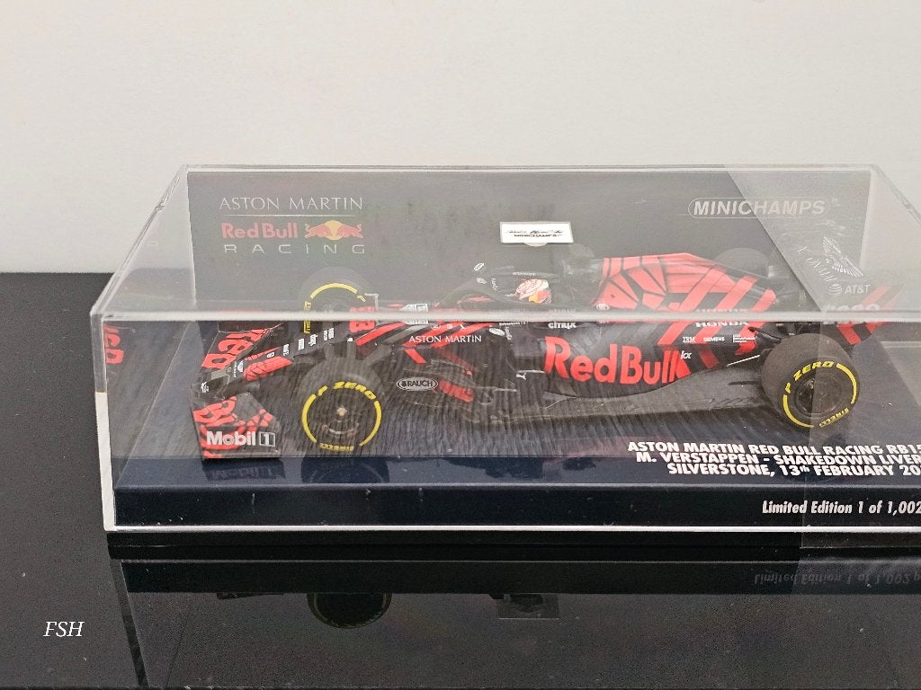 RB15, M. Verstappen # 33, Shakedown Silverstone '19. <NIEUW>, Ophalen of Verzenden, Nieuw, Auto, MiniChamps