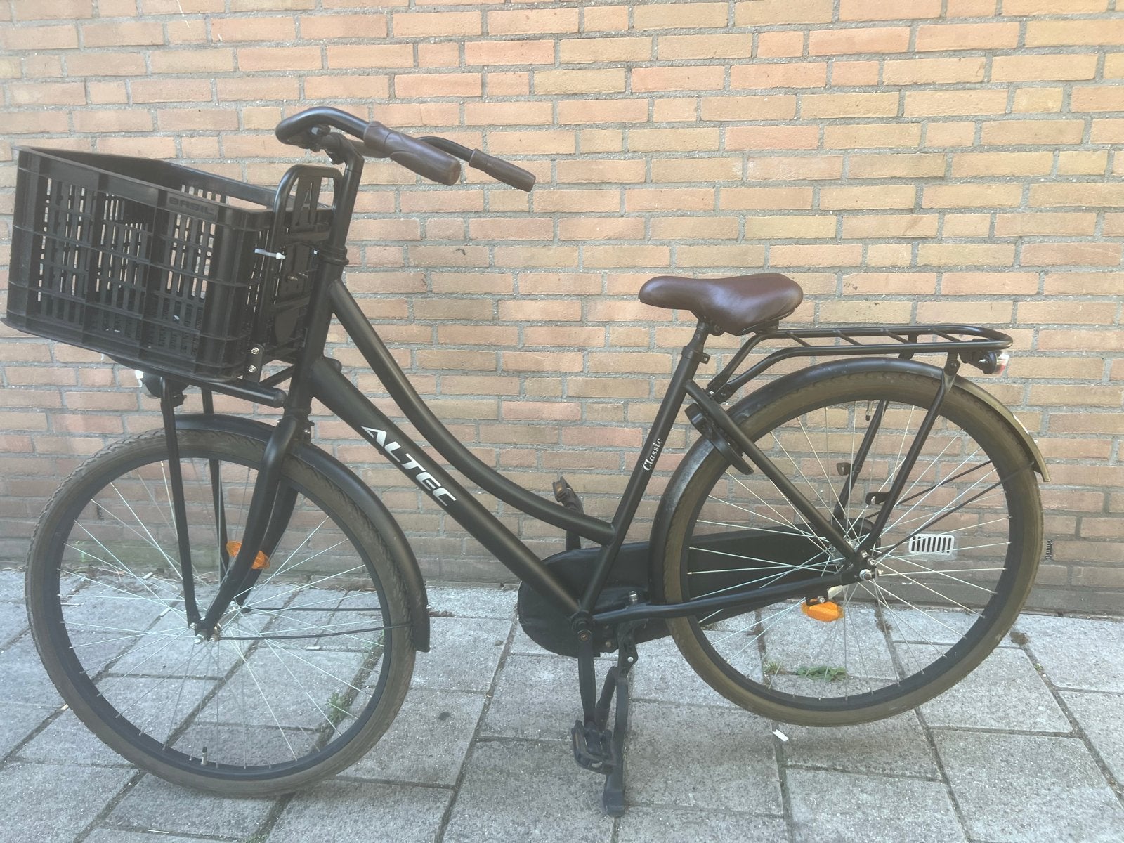 Altec Damesfiets met Voordrager en Mand - Zwart, Fietsen en Brommers, Fietsen | Dames | Damesfietsen, Overige merken, Gebruikt