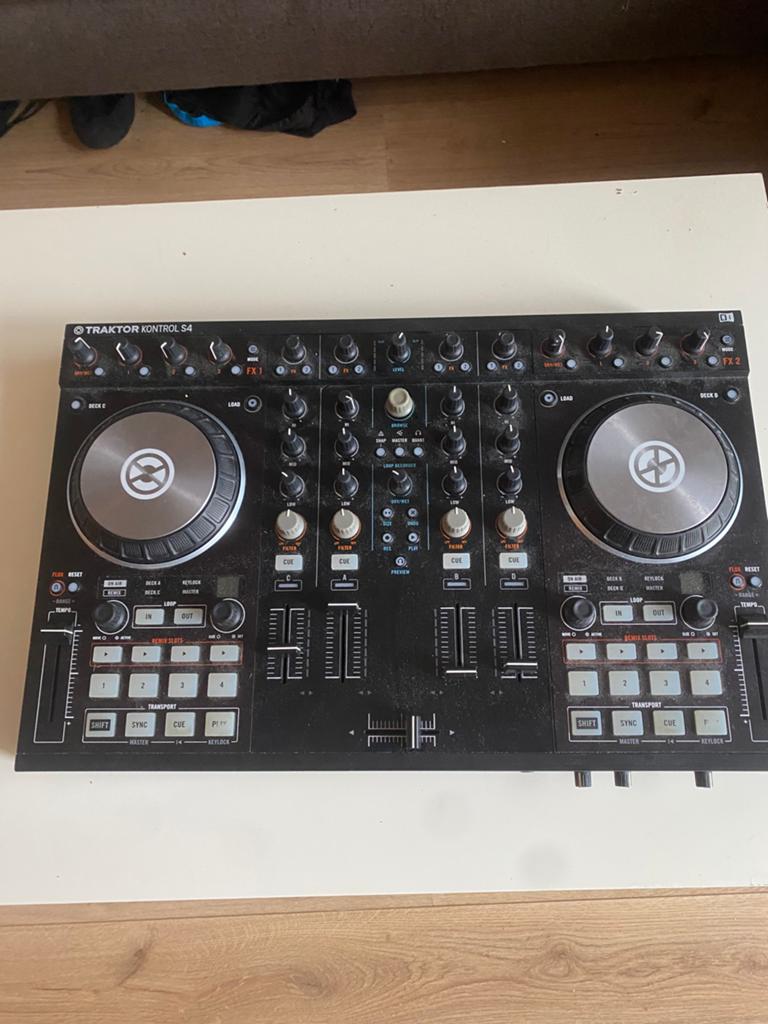 ≥ Traktor S4 MK2 DJ-controller kopen? | Marktplaats