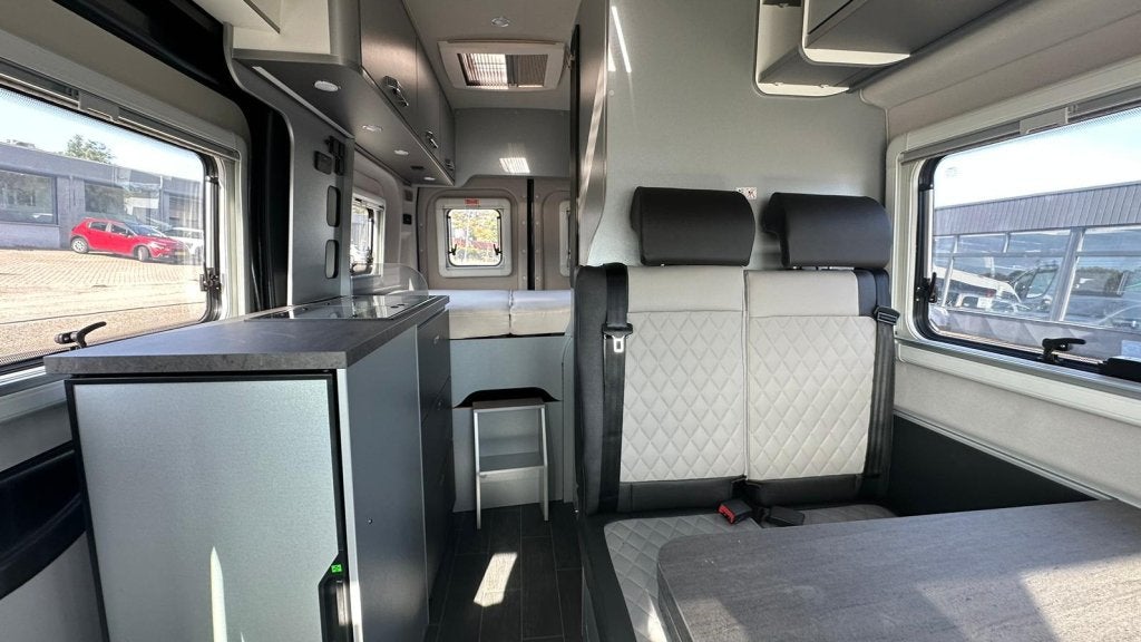 Weinsberg CaraTour Ford 550 MQ 170pk autom. 205cm stahoogte!, Caravans en Kamperen, Automaat, Ringverwarming, Ford, Elektrische ramen
