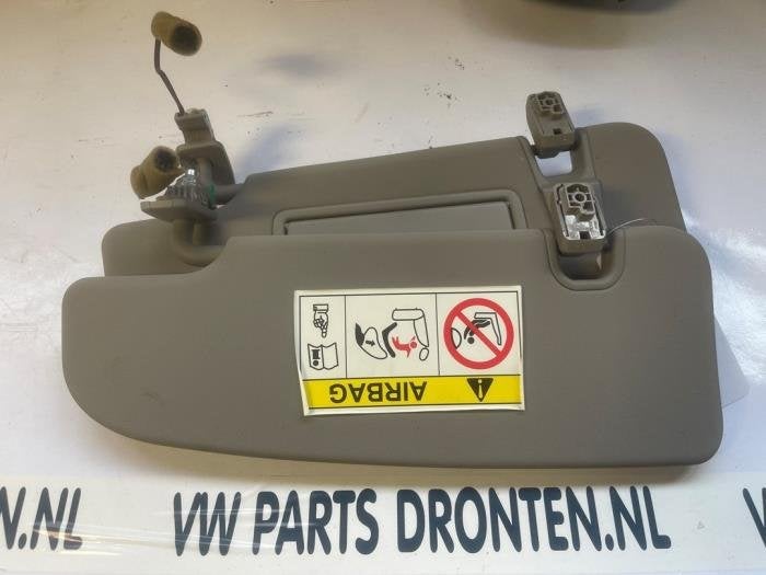 Zonneklep van een Alfa Romeo Giulia, Gebruikt, -, Verzenden, -