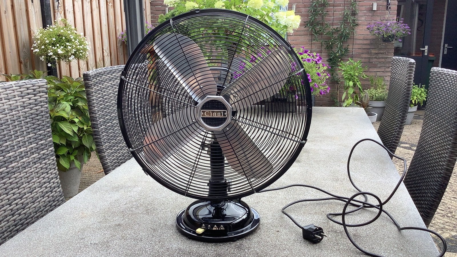 Cinni vintage tafelventilator, Witgoed en Apparatuur, Ventilatoren, Ophalen, Zo goed als nieuw, Tafelventilator