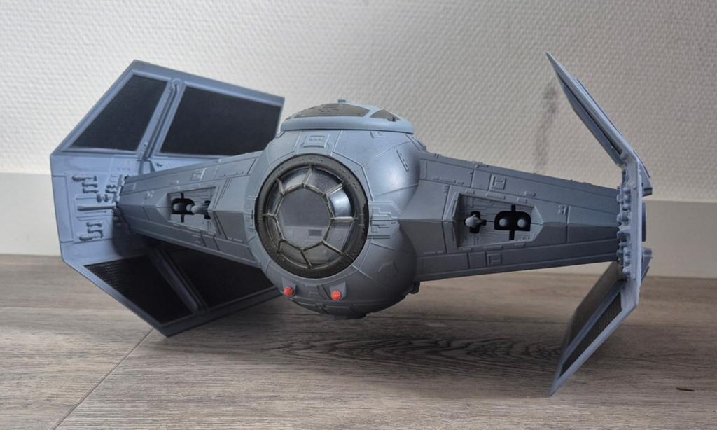 Star Wars Darth Vader's TIE Advanced Saga Collection 2003, Ophalen of Verzenden, Gebruikt, Overige typen