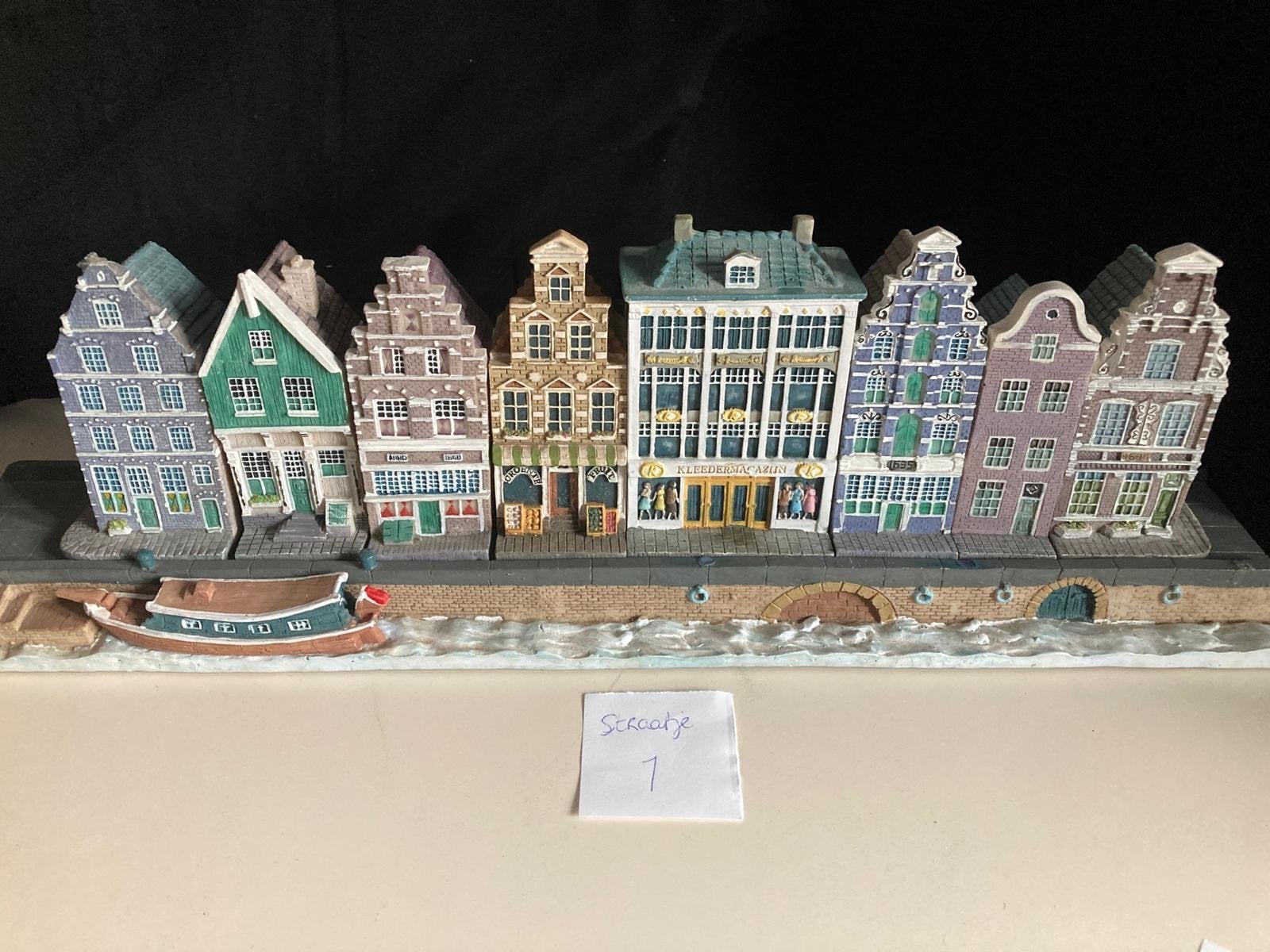 Miniatuur grachtenpandjes met bootje - Decoratie, Ophalen of Verzenden, Gebruikt, Overige typen
