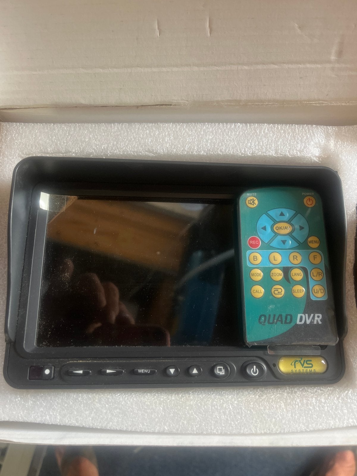 7 inch TFT Quad Monitor RVS-2710-DVR met afstandsbediening, Ophalen of Verzenden, Gebruikt, Buitencamera
