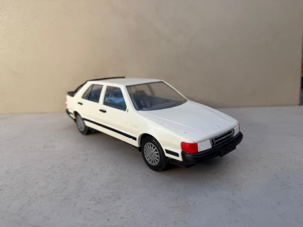 1/20 Stahlberg Saab 9000 misschien mirrors v-21, Hobby en Vrije tijd, Modelauto's | 1:24, Ophalen of Verzenden, Zo goed als nieuw