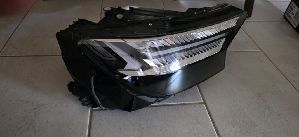Koplamp rechts Audi Q4 E-Tron (2021-2025) 89A941036M, Ophalen of Verzenden