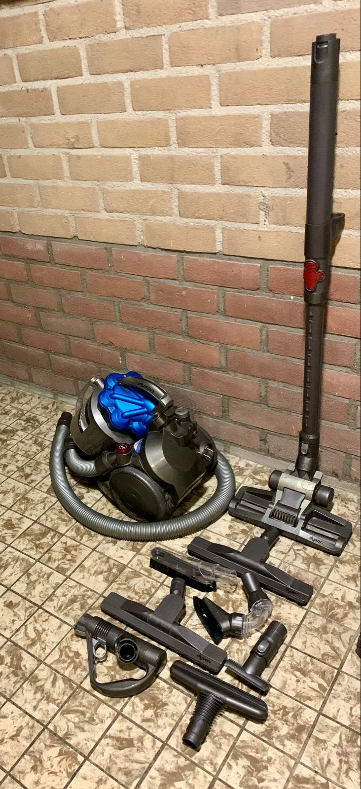 Dyson DC29 Allergy Complete stofzuiger met accessoires, Ophalen, Inclusief accessoires, Gebruikt, Dyson